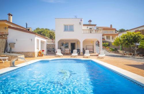 Calafell Villa | Catalunya Casas Tranquil nature 'feel' , yet only 4 min to beach!