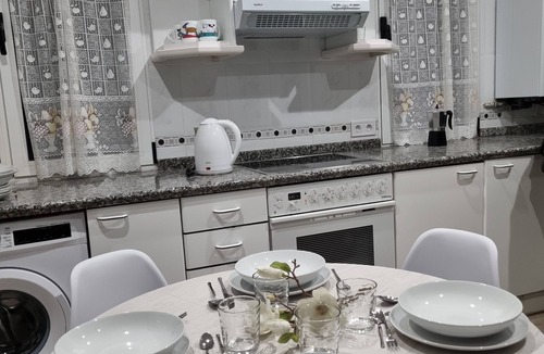 Burgos Apartment | Cathedral and Castle: Tranquility in the heart of Burgos.