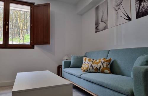 Burgos Apartment | Cathedral and Castle: Tranquility in the heart of Burgos.