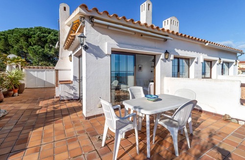 Llanca Apartment | Cau del Llop 77 Apartment with terrace and views