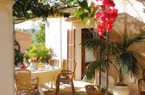 Cas Concos House | Cavea Charming Mallorcan Finca, Air Conditioning, Wi-Fi, fenced Pool