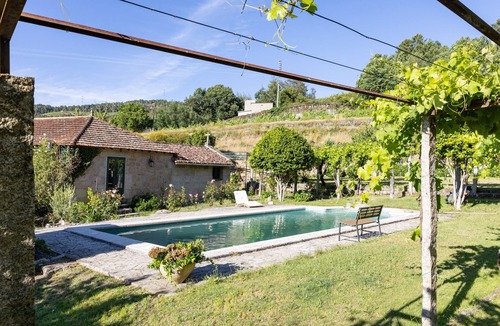 Leiro Apartment | CDC 2 Casa do Capitán in nature, with air conditioning and pool