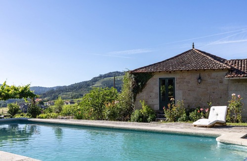 Leiro Apartment | CDC 2 Casa do Capitán in nature, with air conditioning and pool