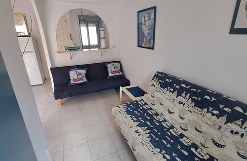 Empuriabrava Apartment | Central Apartment in Empuriabrava - 600m from the Beach, A/C, Balcony, Family-Friendly