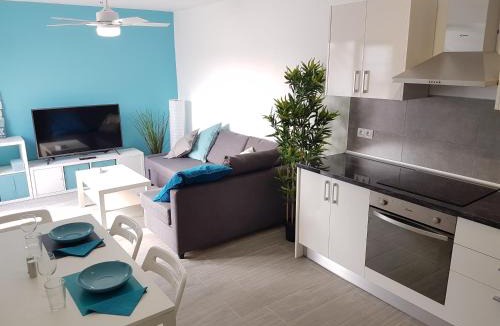 Castillo Caleta de Fuste Apartment | CENTRAL LUXURIOUS apartment WiFi Netflix