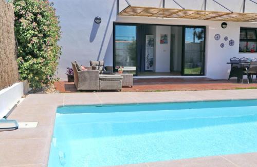 Chiclana de la Frontera Ski Chalet | Chalet Isla Papua