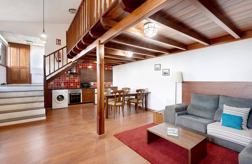 Tigaday Ski Chalet | Chalet 'La Higuera' with Sea View, Shared Terrace and Wi-Fi