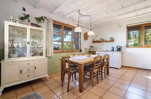 Montreal House | Chalet 'Mariti' with Sea View, Private Terrace and Wi-Fi