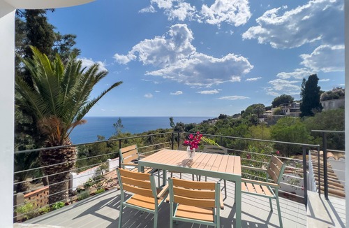 Salobrena Ski Chalet | Chalet Reformado con Vistas al mar y Montañas