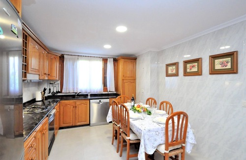 Son Cladera Ski Chalet | Chalet 'Villa Pep Pomar' with Private Pool, Wi-Fi and Air Conditioning