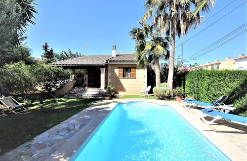 Son Cladera Ski Chalet | Chalet 'Villa Pep Pomar' with Private Pool, Wi-Fi and Air Conditioning