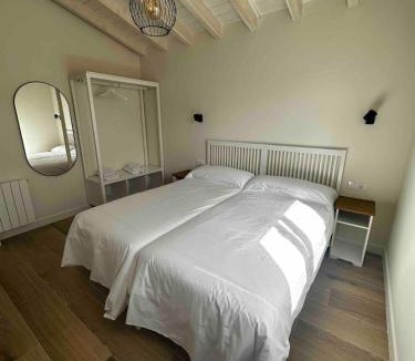 Caviedes Apartment | Chalets Requejil - El Jiso