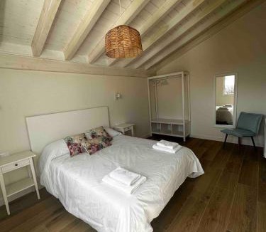 Caviedes Apartment | Chalets Requejil - El Jiso