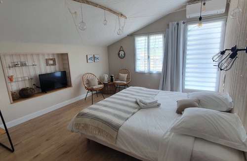 Braud-et-Saint-Louis Bed & Breakfast | Chambre D'hôte Dans la Propriété de 1730 L'escapade Girondine