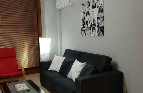 Valdepenas Condo | CHANNEL FLOOR IN FULL CENTER.