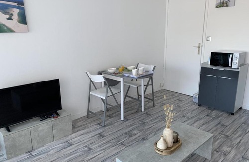 Andernos-les-Bains Apartment | Charmant studio lumineux avec balcon centre-ville proche plage