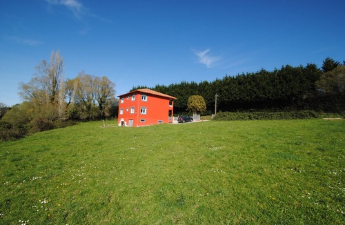 Forcarei House | Charming Galician Country House 'As Neveiras' with Mountain Views, Private Garden & Wi-Fi