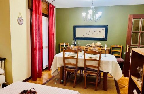 Vinuesa House | Charming House in Vinuesa with Garden View