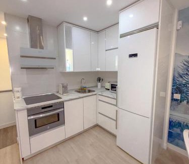 Pueblo Nuevo Apartment | Charming Madrid Apartment 6 paradas metro El Retiro
