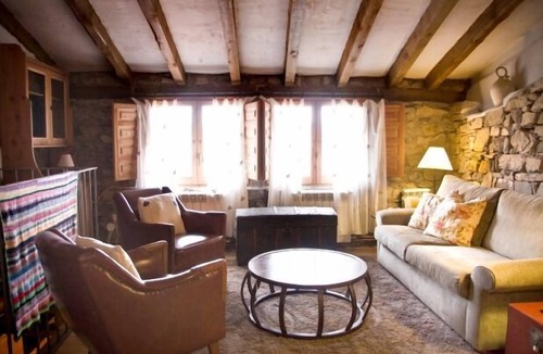 Navalsaz Cottage | Charming rural house, in a very pretty and quiet village. Spectacular views
