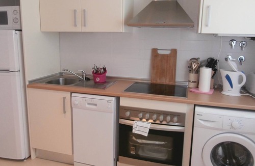 Jeronimo y Avileses y Balsicas de Arriba Apartment | Charming vacation apartment with open, sunny terrace with pergola.