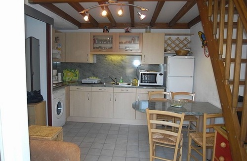 Argeles-sur-Mer Villa | Charming Villa: A/C, 3 Rooms, Sleeps 5, Near Beach & Center