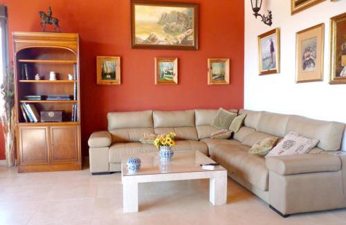 Fernan Caballero Villa | Charming Villa in Fernán Caballero with Private Pool
