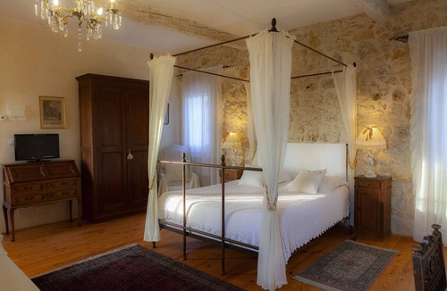 Murviel-les-Beziers Bed & Breakfast | Chateau de Murviel