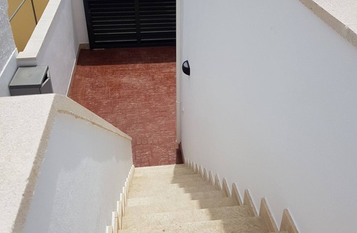 Torrevieja Ski Chalet | Chez Jojo.