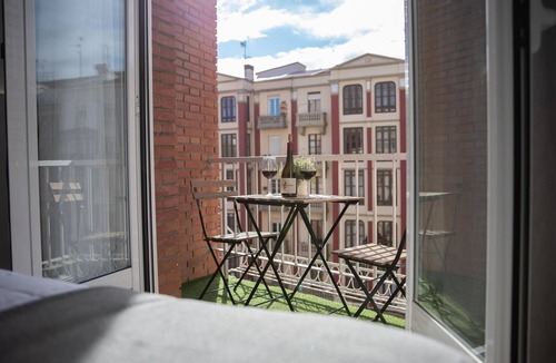 Logrono Apartment | Chic Apartment in Central Logroño