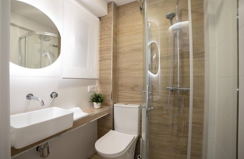 Logrono Apartment | Chic Apartment in Central Logroño