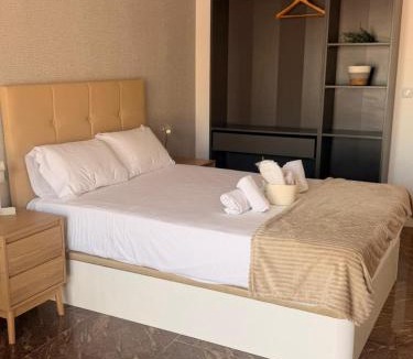 Benalua Apartment | Chic room with balcony near Alicante center