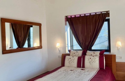 Sarinena Bed & Breakfast | Chicos de Lastanosa 5