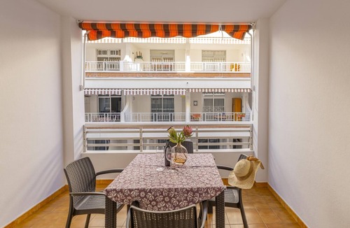 Puerto Naos Apartment | CHL El Faro, next to the Puerto Naos beach