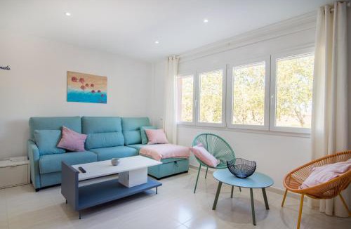 Roses Town Center Apartment | Citadel Holiday Apartment "Oliva" Roses, Beach 200m, centre 300m, Pr Parking Big sun Terrace