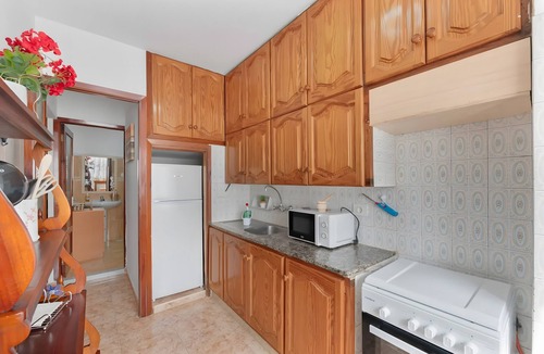Santa Cruz de la Palma Apartment | City Home La Palma & WiFi – Central Room with Balcony