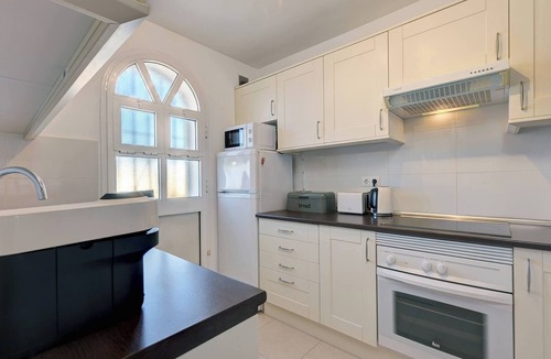 Calahonda Ski Chalet | Classic 2 Bed Andalusian Townhouse 500m From Beach