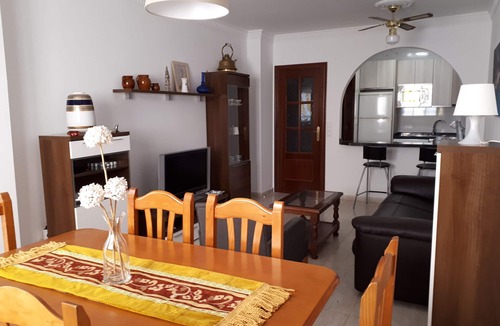 La Cala de Mijas House | Closed to the beach and center town cozy apartment UKTV