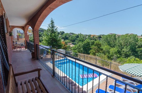 Vidreres Villa | Club Villamar - Verger