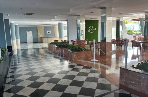 La Quinta Apartment | CM La Quinta