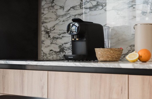 Soternes Apartment | Comfort and design facing the Turia Gardens in Valencia