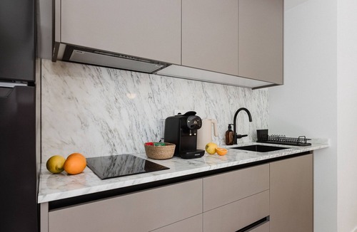 Soternes Apartment | Comfort, design and a terrace facing the Turia Gardens in Valencia