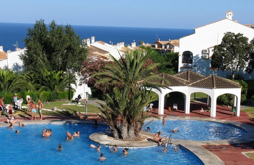 Gran Alacant House | Comfortable 2-Bedroom Bungalow in Santa Pola