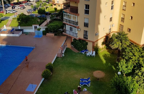 Torremolinos Condo | Comfortable apartment with sea view