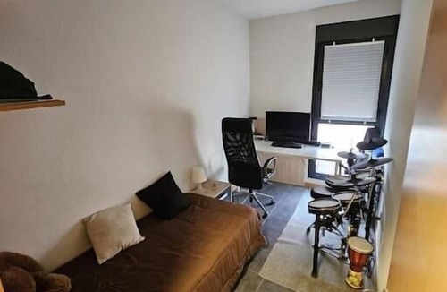 Tres Cantos Apartment | Comfortable apartment in Tres Cantos by beBalmy
