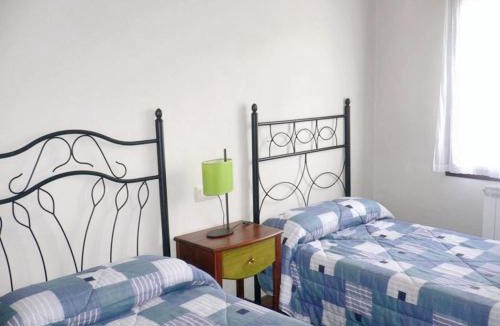 Laspaules Apartment | Comfortable Apartment with Mountain View in Laspaúles