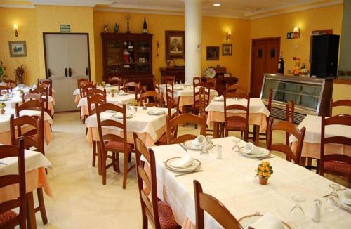 Santiago de la Ribera Apartment | Comfortable Double Room at Hotel Albohera Playa