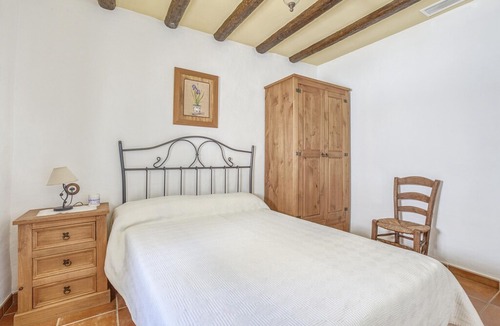 Carcabuey House | Comfy Holiday Home in Carcabuey with Patio