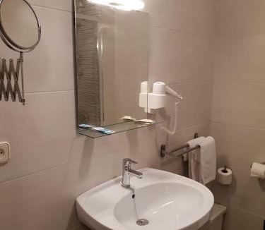 Manzanares Hotel | Complejo Hotelero Saga