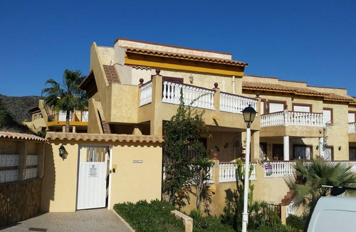 Las Herrerias Apartment | Condominium apartment with terrace 80 m from the seafront